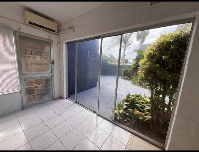 BUSINESS PROPERTY TO RENT IN SHELLY BEACH